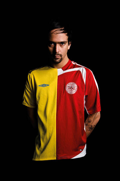 Heraldy Example: Test description