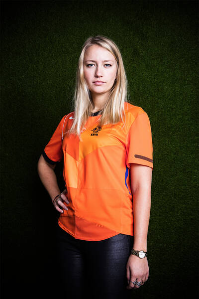 Player Photo: 11 orange shirts of 11 orange shirts