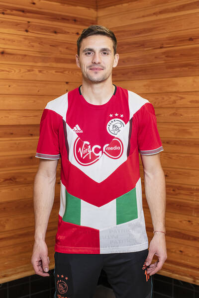 Player Photo: Dušan Tadić