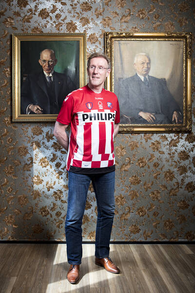 Player Photo: Hans van Breukelen