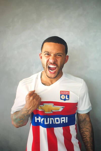 Player Photo: Memphis Depay