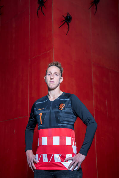 Player Photo: Sari van Veenendaal