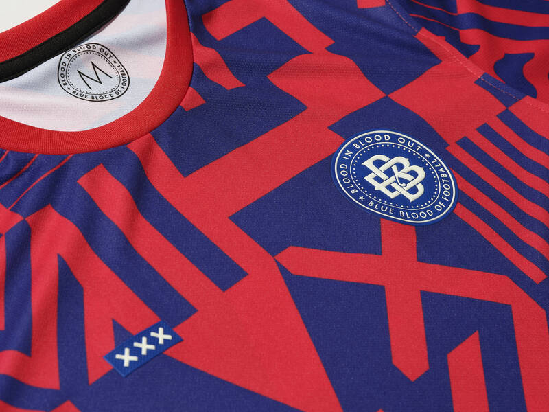 Product Photo: Azure / Gules