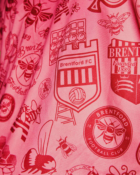 Project Photo: How Deep is Your Love? - Umbro x Brentford FC